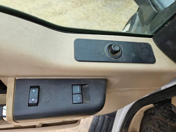 2008-ford-f550-image-38