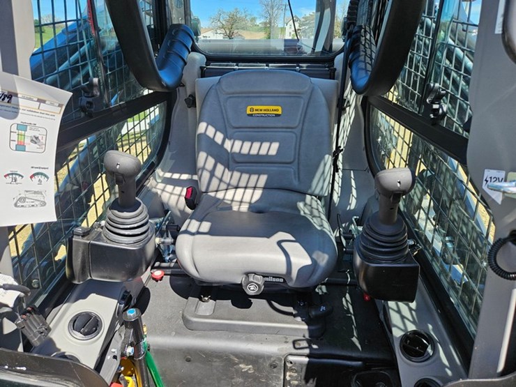 new-holland-l328-image-35
