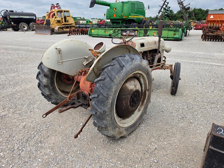 ford-8n-image-8