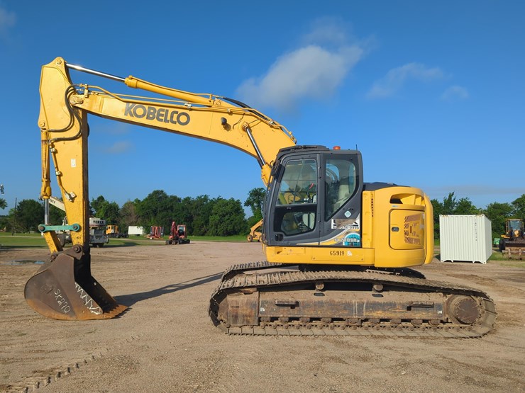 2020-kobelco-sk270-lc-image-1
