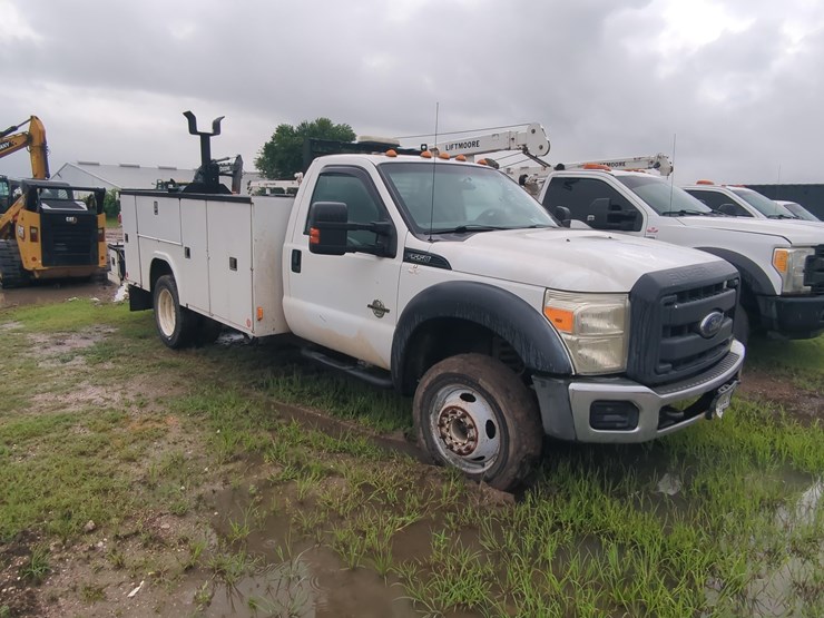 2015-ford-f550-image-2