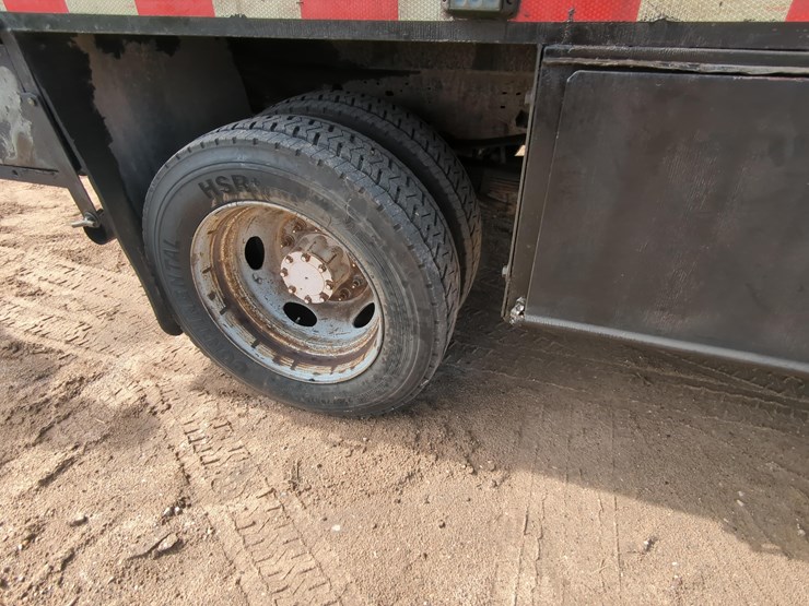 2005-ford-f450-image-10