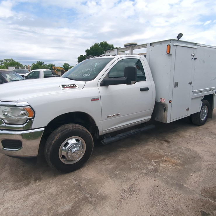 2022 DODGE 3500HD