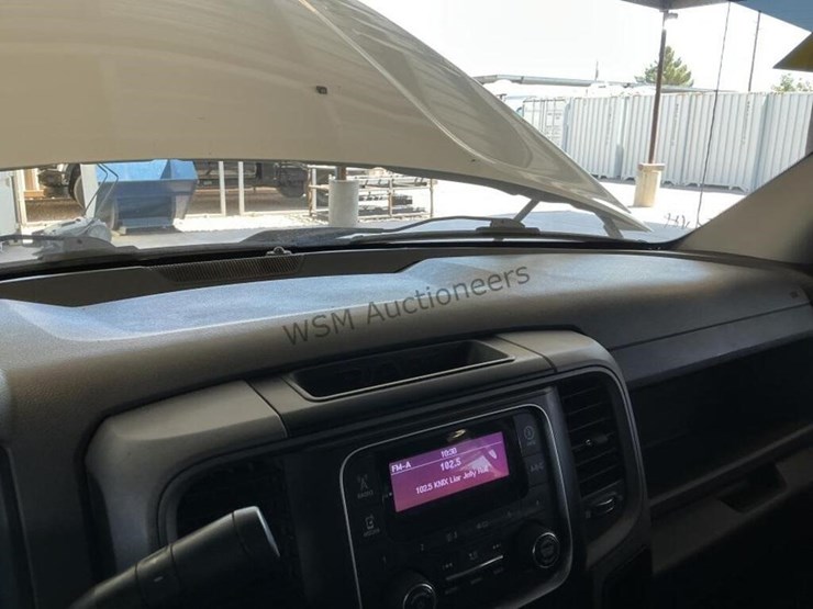 2014-dodge-2500-image-18