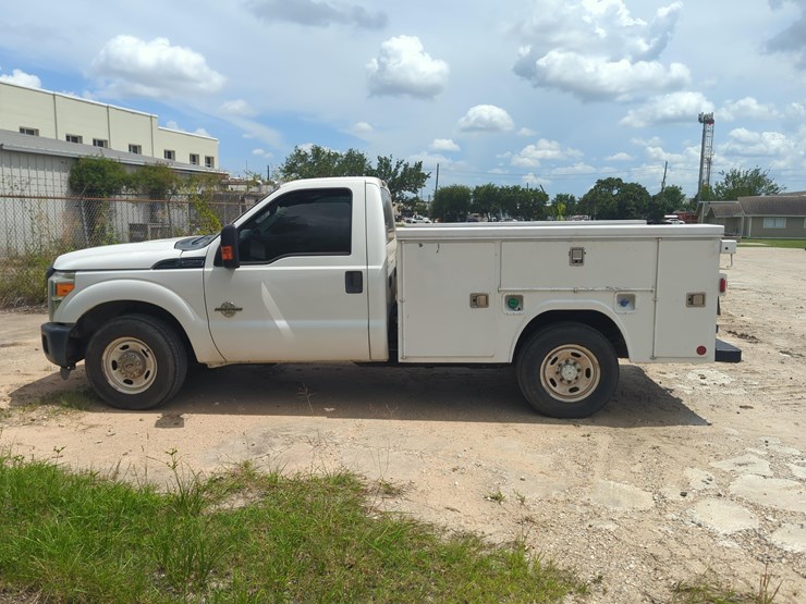 2016-ford-f250-image-1