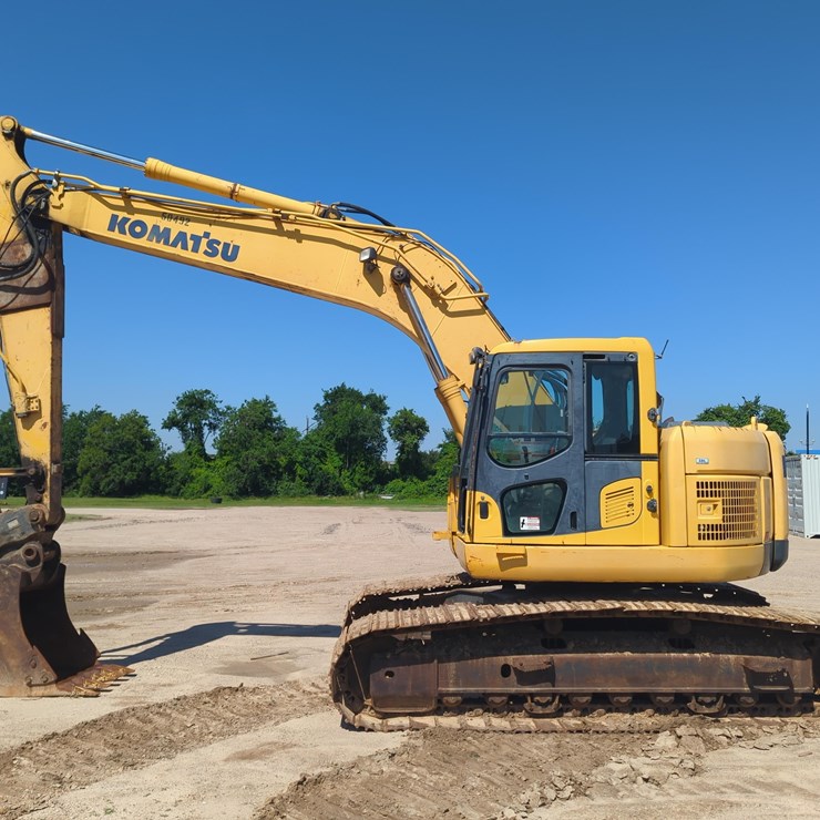 KOMATSU PC228 LC