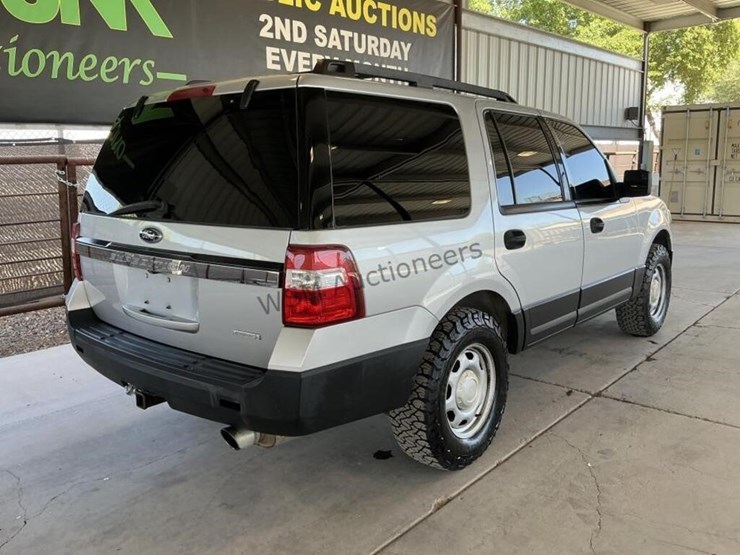 2015-ford-expedition-image-7