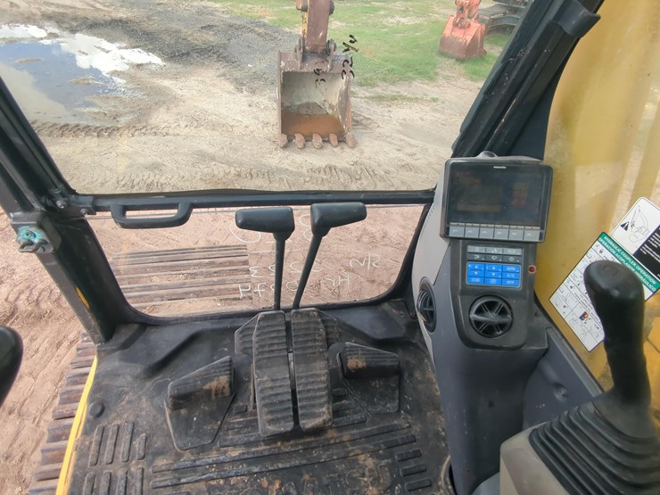 2019-komatsu-pc290-lc-11-image-22