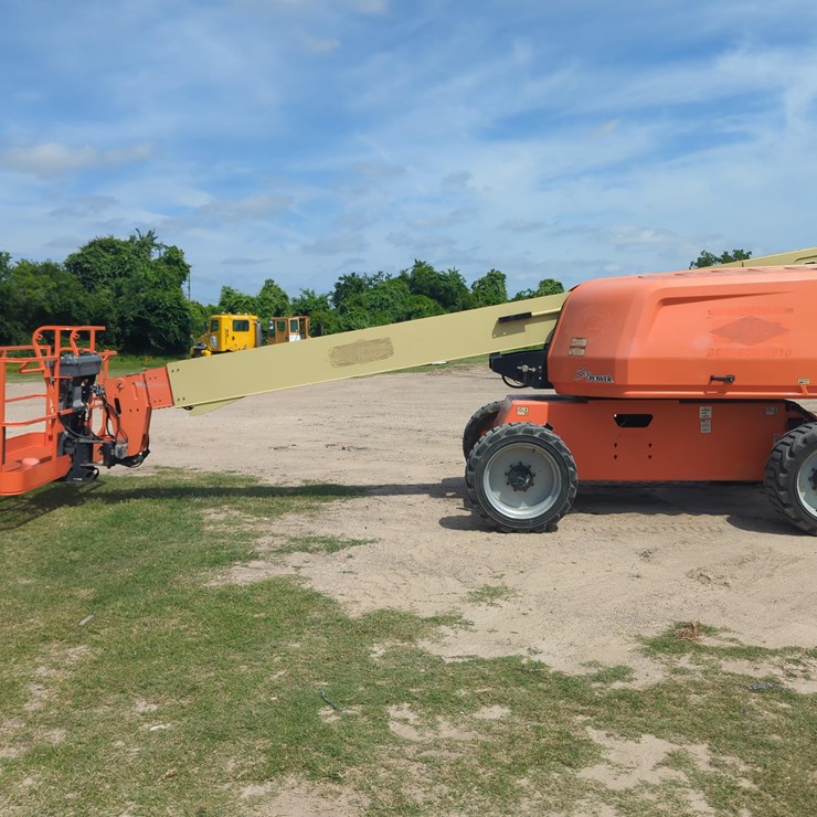 2018 JLG 600S