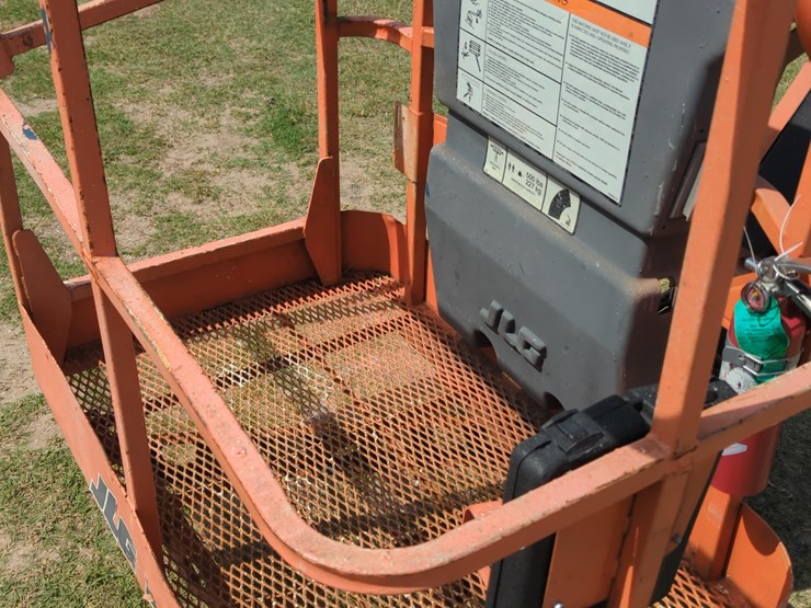 jlg-e400ajp-image-8