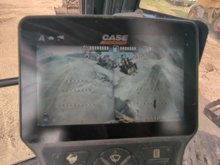 2019-case-cx130d-image-23