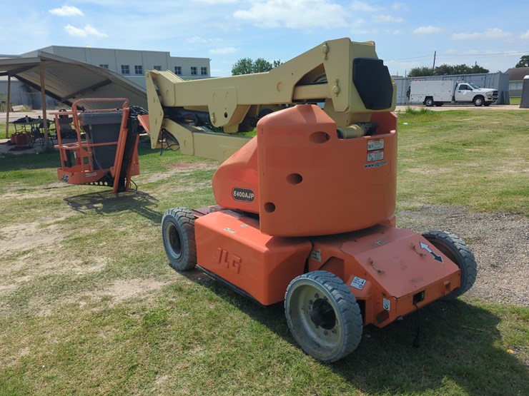jlg-e400ajp-image-5