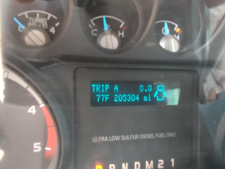 2016-ford-f550-image-15