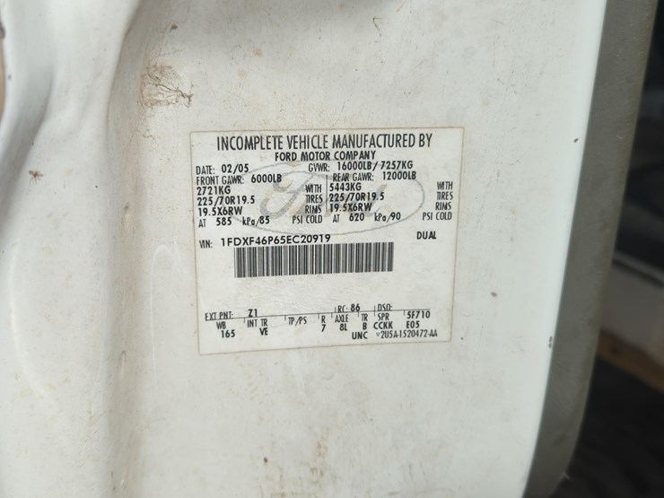 2005-ford-f450-image-12