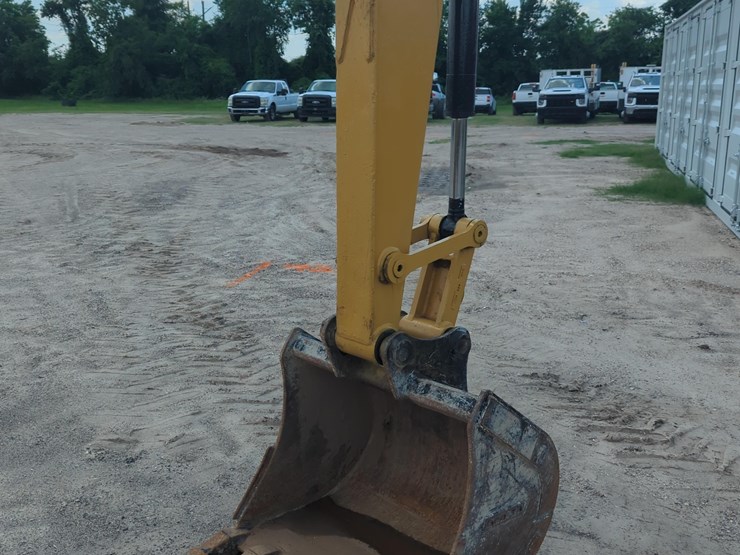 2017-caterpillar-308e2-cr-image-7