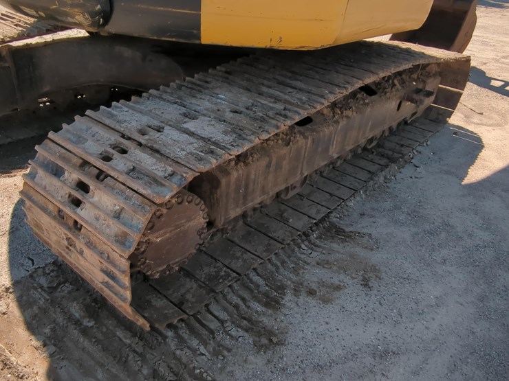 komatsu-pc228-lc-image-13