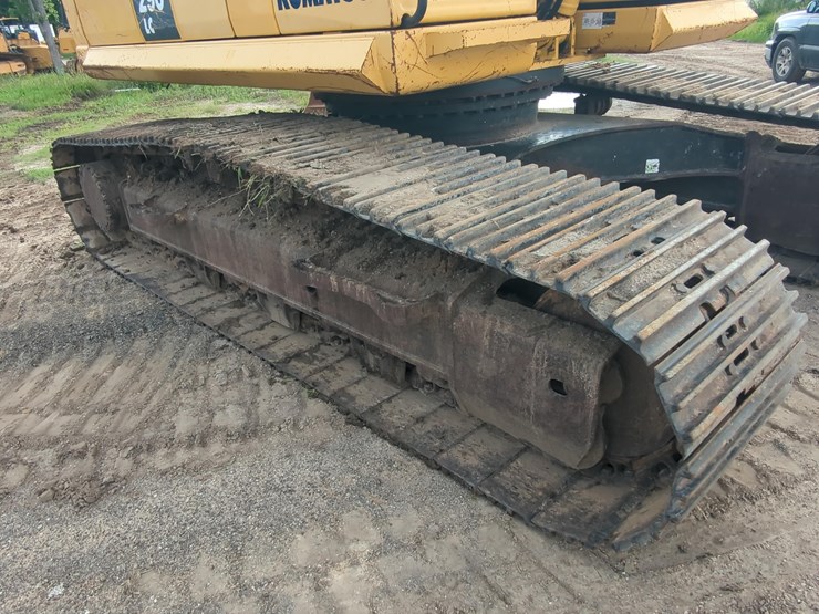 2019-komatsu-pc290-lc-11-image-9