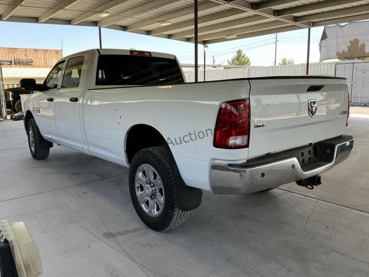 2014-dodge-2500-image-5