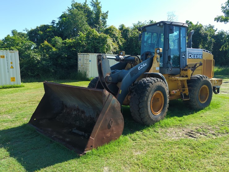 deere-624k-image-2