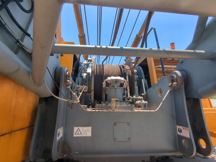 2015-sany-scc8100-image-16