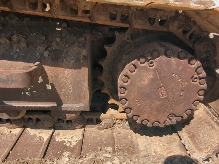 komatsu-pc228-lc-image-11