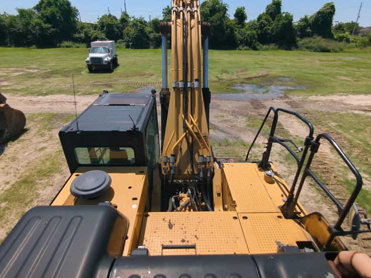 caterpillar-336el-image-17