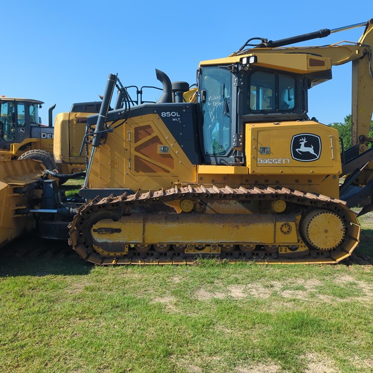 2022 JOHN DEERE 850