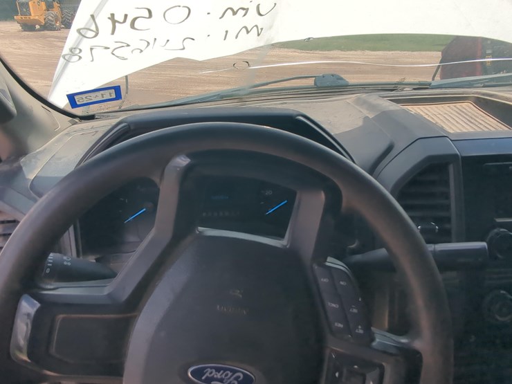 2017-ford-f550-image-14