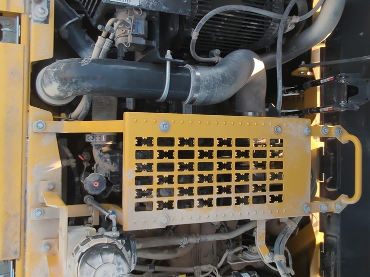 2022-komatsu-pc360-lc-11-image-16
