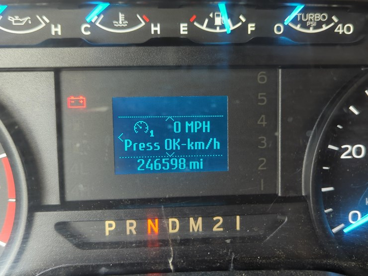 2017-ford-f550-image-16