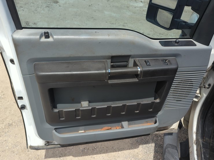 2016-ford-f250-image-9