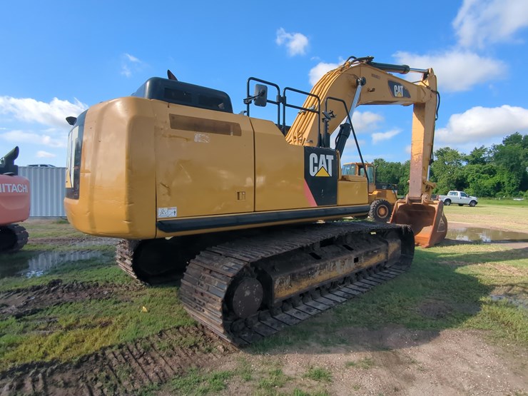 2017-caterpillar-336fl-image-4