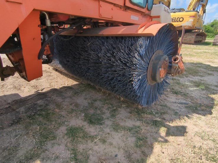 broce-rj350-image-11