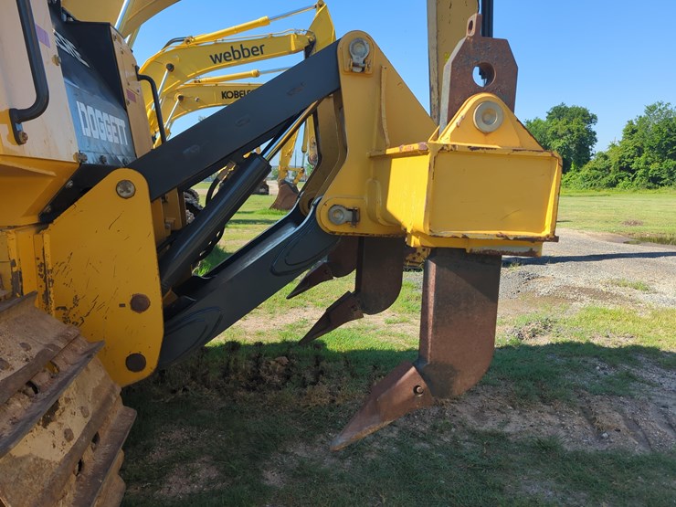 2022-john-deere-850-image-6