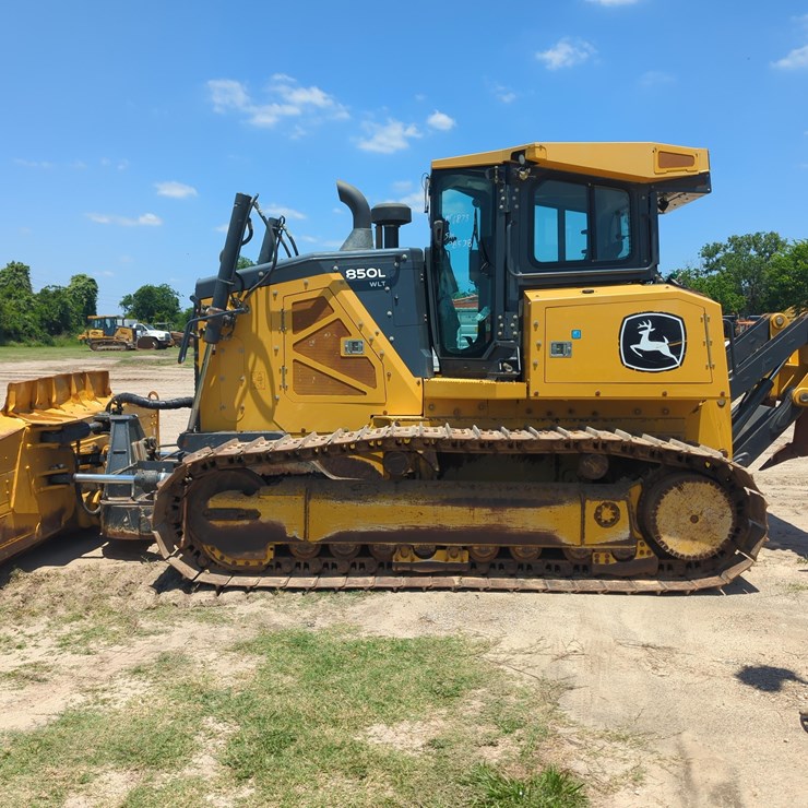 2021 DEERE 850 WT