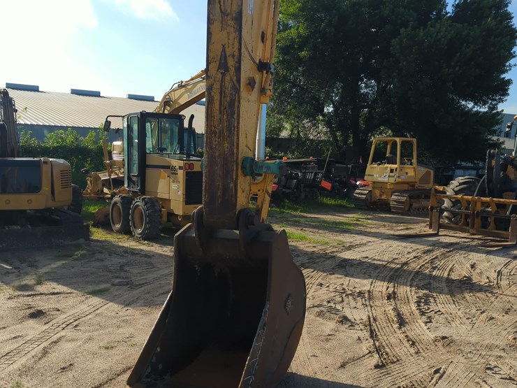 2020-kobelco-sk270-lc-image-7