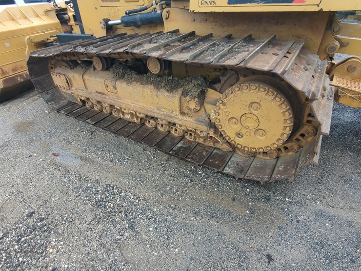 2017-caterpillar-d6t-xw-image-8