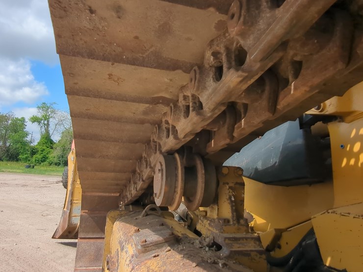 2020-caterpillar-d6-lgp-image-14