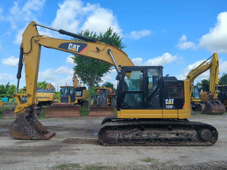 2017-caterpillar-325flcr-image-1