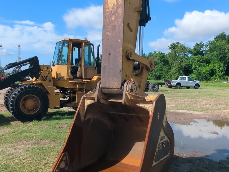 2017-caterpillar-336fl-image-7