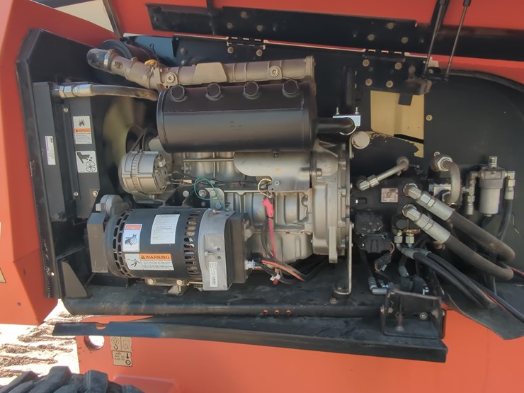 2017-jlg-660sj-image-11