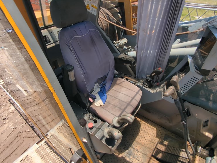 2015-sany-scc8100-image-23