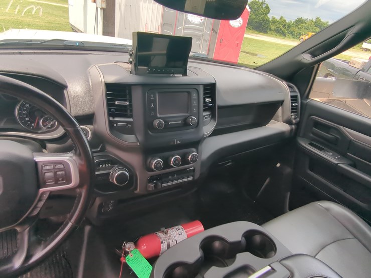 2022-dodge-3500hd-image-9