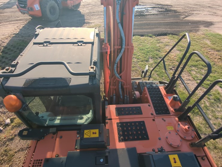 2018-hitachi-zx120-6-image-17