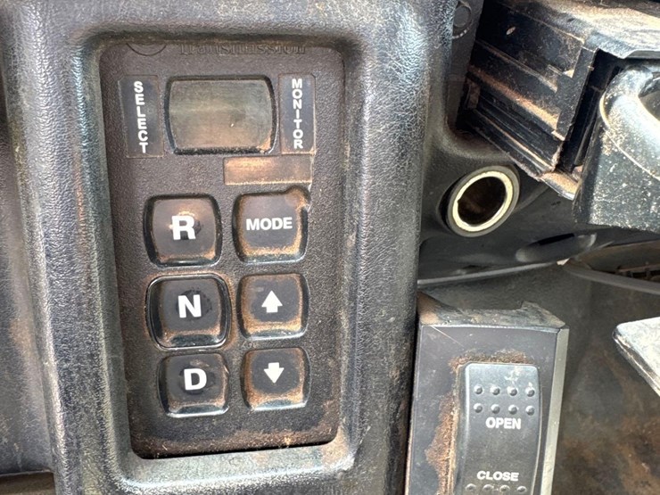 2008-ford-f750-xl-image-19