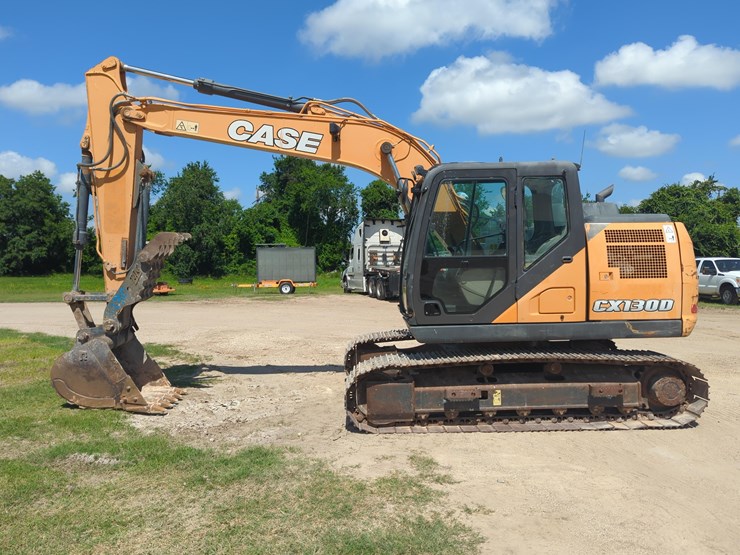 2019-case-cx130d-image-1