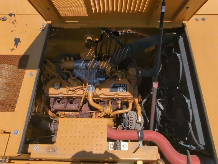2019-caterpillar-330-image-16