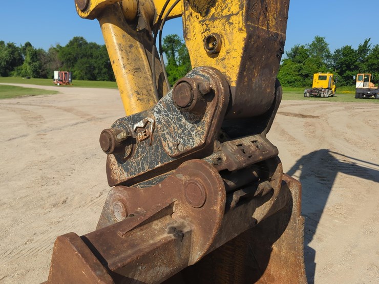 2022-komatsu-pc360-lc-11-image-8