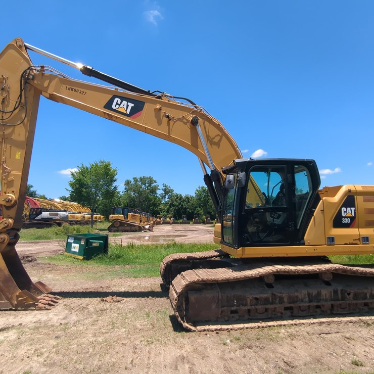 2019 CATERPILLAR 330
