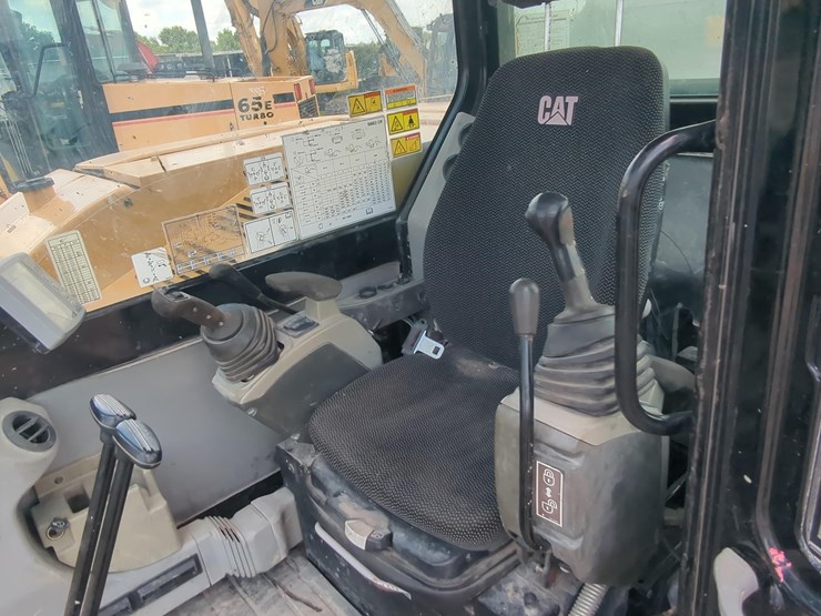 2017-caterpillar-308e2-cr-image-16